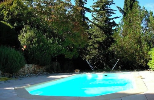 Buisson House | Homerez - House in Buisson with pool