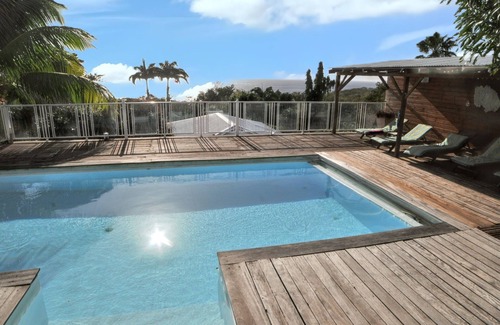 Pointe-Noire House | Homerez - House in Pointe-Noire with pool