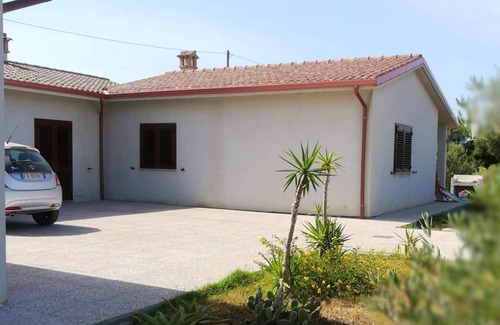 Sant'Anna Arresi House | Homerez - House 3 km away from the beach for 5 ppl. at Sant'Anna Arresi
