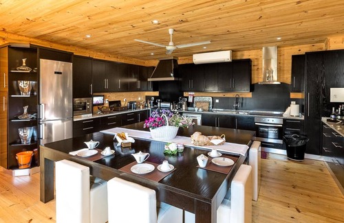 Serta Other | Homerez - Mansion for 16 ppl. with jacuzzi, garden, terrace and balcony at Sertã