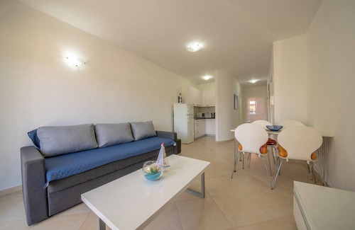 Vrsi Apartment | Homerez - Modern Apartment in Vrsi