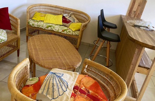 Le Moule Apartment | Homerez - Nice appartement for 4 ppl. with balcony at Le Moule