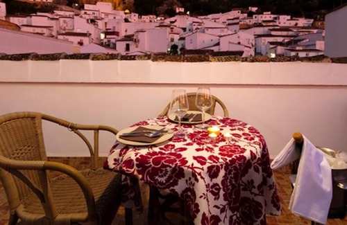 Ubrique Apartment | Homerez - Nice appartement for 4 ppl. with balcony at Ubrique
