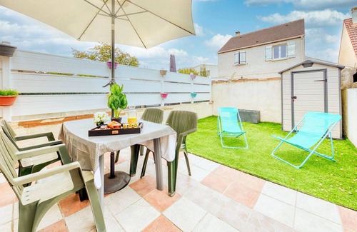 Bretigny-sur-Orge House | Homerez - Nice house for 6 ppl. with terrace at Brétigny-sur-Orge