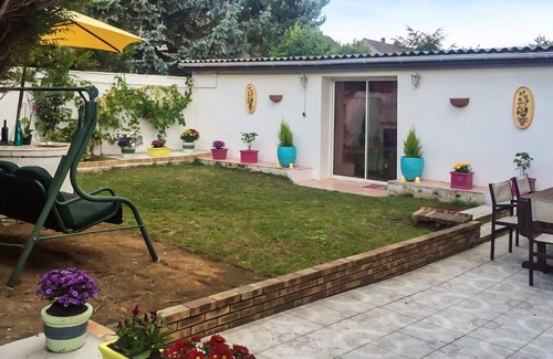 Tremblay-en-France Apartment | Homerez - Nice studio for 3 ppl. with jacuzzi and garden at Tremblay-en-France