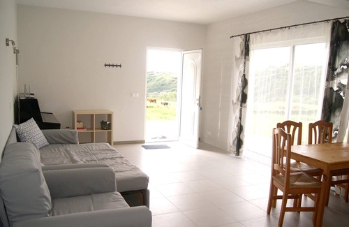 Horta House | Homerez - Nice house 800 m away from the beach for 4 ppl. with sea view at Horta