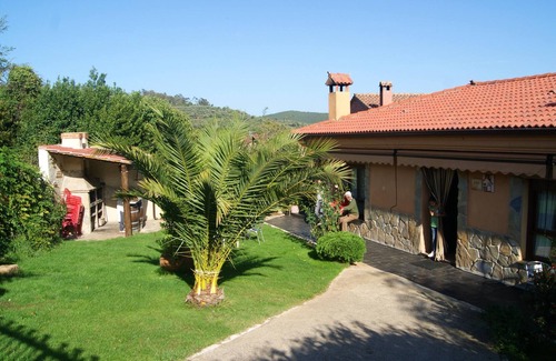Sotoserrano House | Homerez - Nice house With mountain view and terrace
