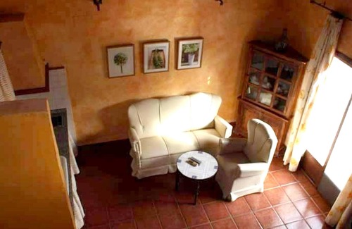 Estepa House | Homerez - Nice house for 6 ppl. with shared pool and terrace at Estepa