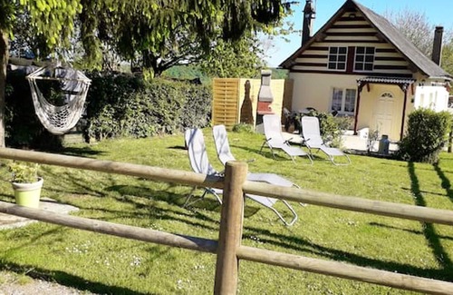 Saint-Leger-aux-Bois House | Homerez - Nice house for 6 ppl. with garden and terrace at Edruchon