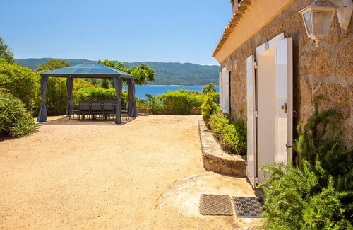 Isolella House | Homerez - Nice house With sea view and garden & Wifi