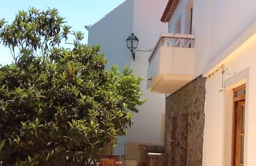 Aljezur House | Homerez - Nice house with garden and terrace & Wifi