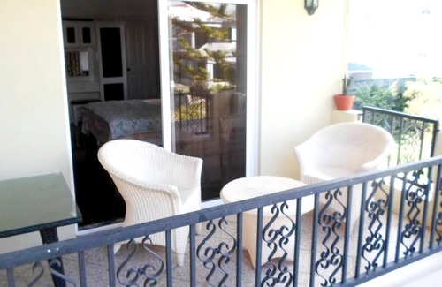 Mont Choisy Apartment | Homerez - Nice studio 1 km away from the beach for 2 ppl. at Trou-aux-Biches