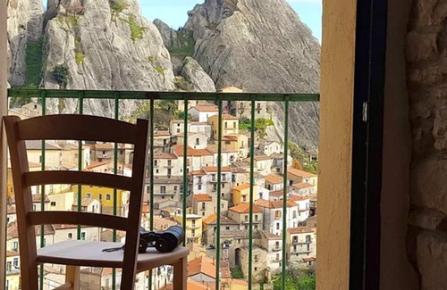 Castelmezzano Apartment | Homerez - Nice studio for 2 ppl. with balcony at Castelmezzano