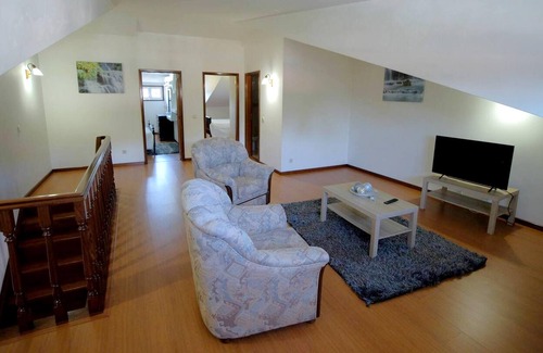Santa Maria da Feira House | Homerez - Spacious house for 8 ppl. with balcony at Santa Maria da Feira