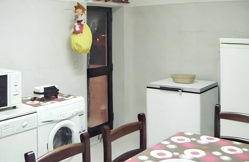 Peniche de Cima Apartment | Homerez - Spacious Apartment in Peniche, Balcony
