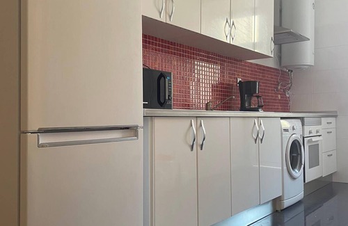 Penha de Franca Apartment | Homerez - Spacious apartment in Lisboa - 175 m² - Private Balcony