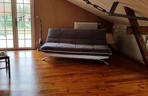 Albi House | Homerez - Spacious house for 8 ppl. with terrace and balcony at Albi