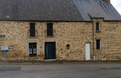 Sougeal House | Homerez - Spacious house for 7 ppl. with terrace at Sougéal
