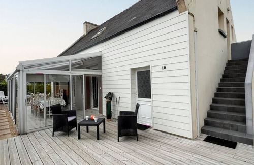 Cleder House | Homerez - Spacious house in Cléder with garden + 10 people.