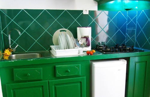 Foulpointe Apartment | Homerez - Studio for 2 ppl. with sea view, garden and terrace at Foulpointe