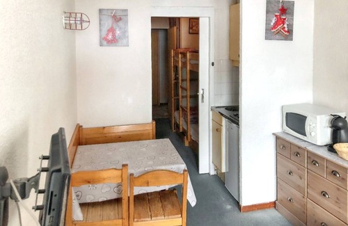 Valfrejus Apartment | Homerez - Studio in Modane mountain view