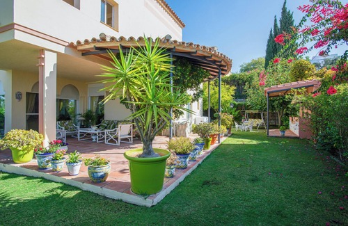 Sanlucar de Barrameda Villa | Homerez - Villa in Sanlúcar de Barrameda