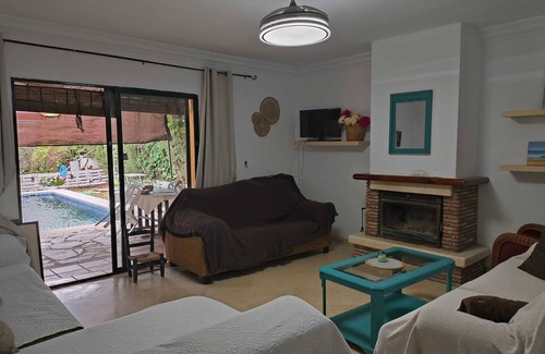 San Jose del Valle Villa | Homerez - Villa in San José del Valle