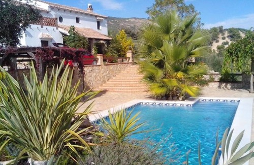 Priego de Cordoba Villa | Homerez - Villa for 10 ppl. with swimming-pool and jacuzzi at Priego de Córdoba