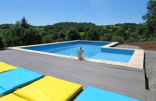 Vars-sur-Roseix Villa | Homerez - Villa for 10 ppl. with swimming-pool and sauna at Vars-sur-Roseix