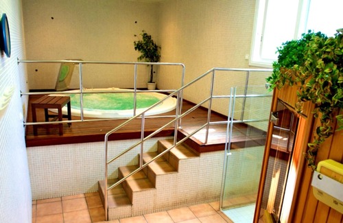 Tornabous Villa | Homerez - Villa for 15 ppl. with swimming-pool, jacuzzi and terrace at Tornabous