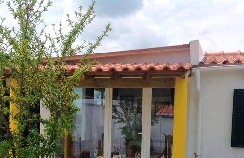 Montemor-o-Novo Villa | Homerez - Villa for 4 ppl. with swimming-pool, garden and terrace at Silveiras