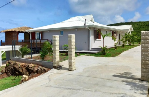Le Marin Villa | Homerez - Villa for 8 ppl. with swimming-pool, jacuzzi and sea view at Le Marin