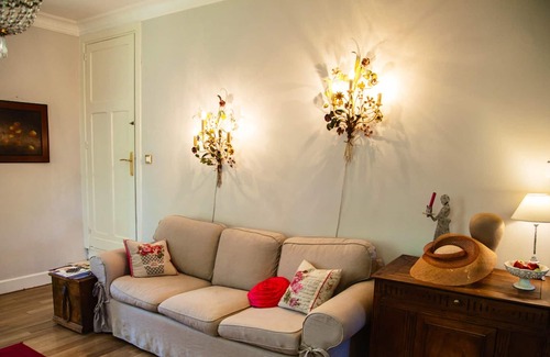 Noe Villa | Homerez - Villa for 8 ppl. with swimming-pool, jacuzzi and garden at Noe