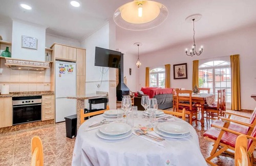 Benifayo Villa | Homerez - Villa in Benifayó with pool