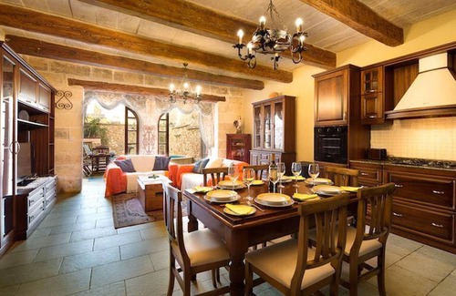 Nadur Villa | Homerez - Villa in In-Nadur with pool.