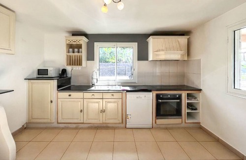 Saint-Benoit Villa | Homerez - Villa in Saint-Benoît