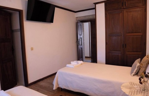 Sortelha Villa | Homerez - Villa in Sortelha with Pool and Panoramic Views