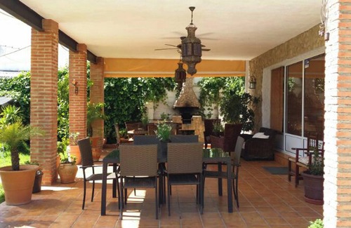 Mirandilla Villa | Homerez - Villa Mirandilla Pool and Jacuzzi
