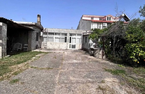 Musei House | Homerez - Warm house in Musei with fenced garden