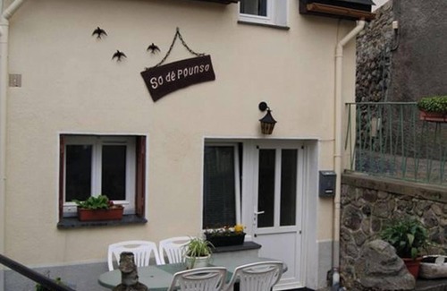 Betpouey House | Homerez - Welcoming House in Betpouey with a Superb Terrace
