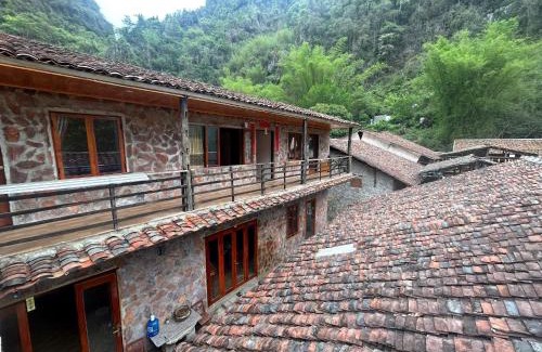 Trung Khanh House | Homestay A Sy - Near Ban Gioc waterfall