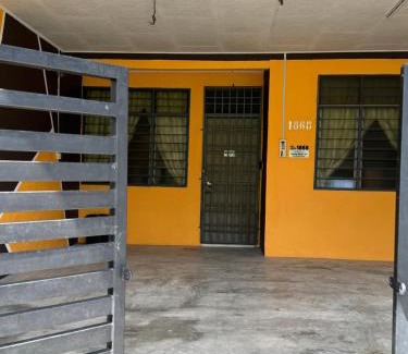 Kusial House | Homestay Ahmad & Siti