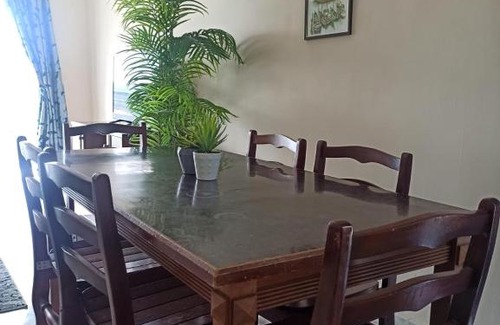 Baharu Apartment | Homestay Alia at Marina View Villas