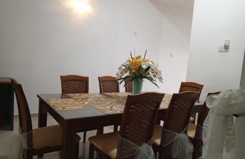 Kampung Tanjong Bendahara House | Homestay Alor Setar - VILLA FARAH