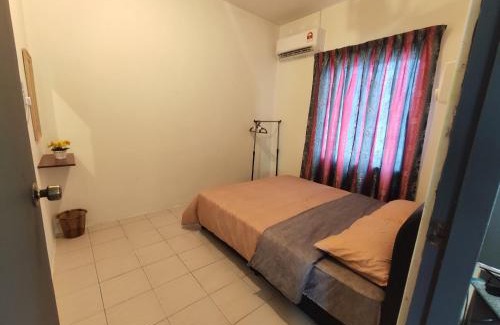 Kuching House | Homestay at Petrajaya,Kuching
