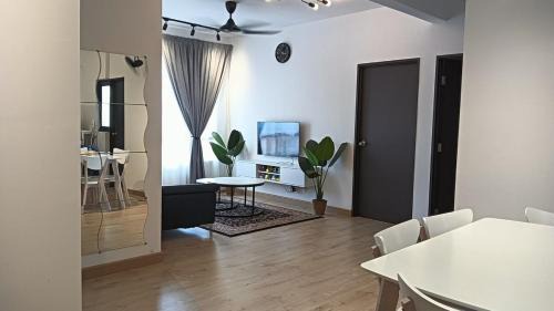 Bukit Baru Apartment | Homestay Ayer Keroh, MiTC , UTEM, Bukit Beruang