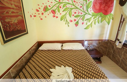 Prawirotaman House | Homestay bernuansa klasik dengan kolam renang dan taman