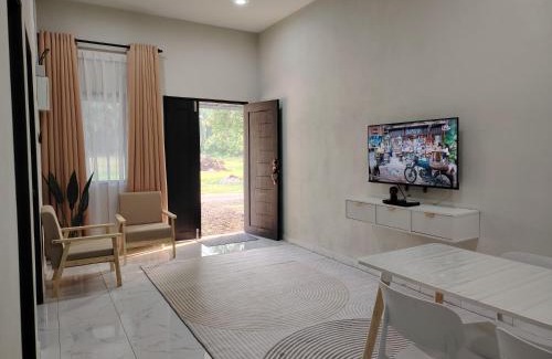 Kampung Keladi House | Homestay De'daun kulim mus'lim only