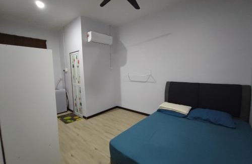 Mukim 9 House | Homestay De' Humaira - USM Nibong Tebal