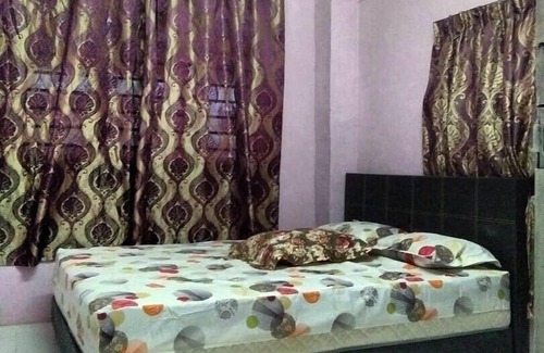 Kota Bharu House | Homestay Haji Ismail 5 bedrooms 2 Aircond